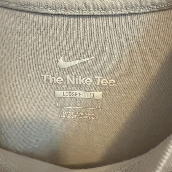 Nike North Carolina UNC Women's Our Future is Bright T-Shirt Size Small - Picture 8 of 8